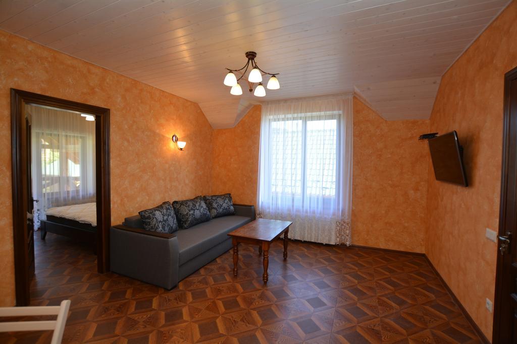 Zolota Rybka Villa Skhidnytsia Oda fotoğraf